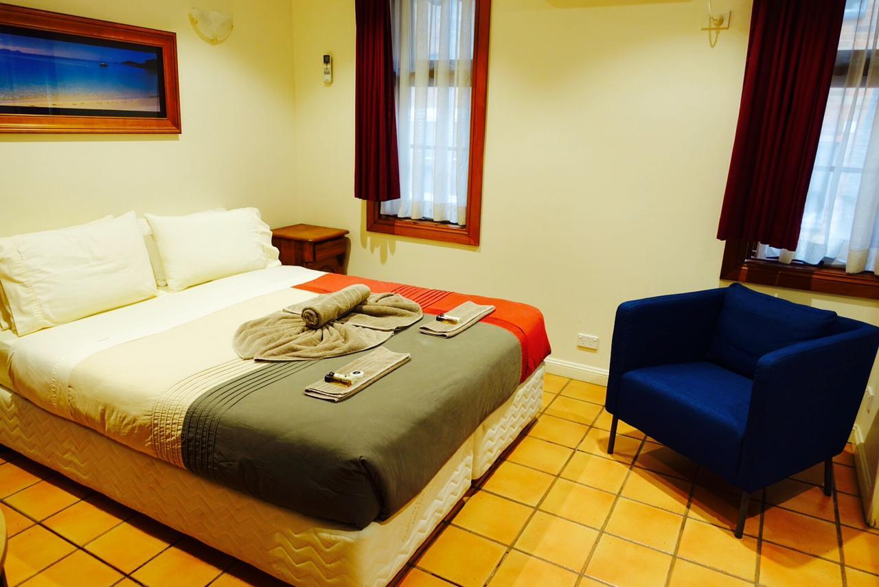 Manly Lodge Boutique Hotel Sydney Exterior photo